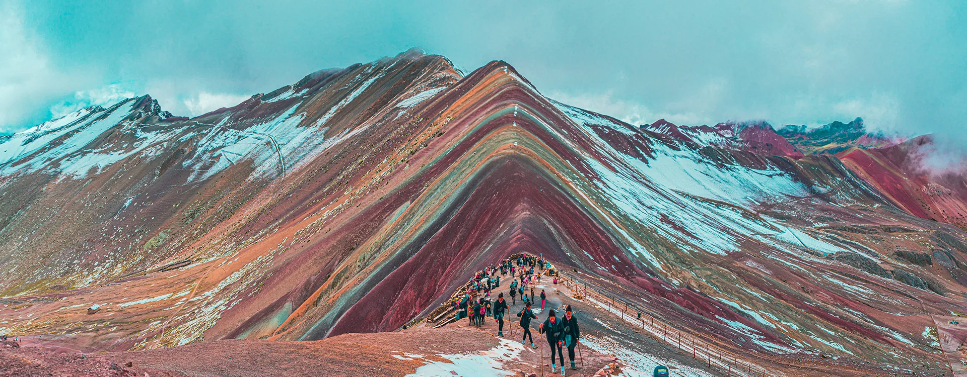 Montaña de colores
