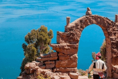 Tour Isla Uros, Taquile Puno